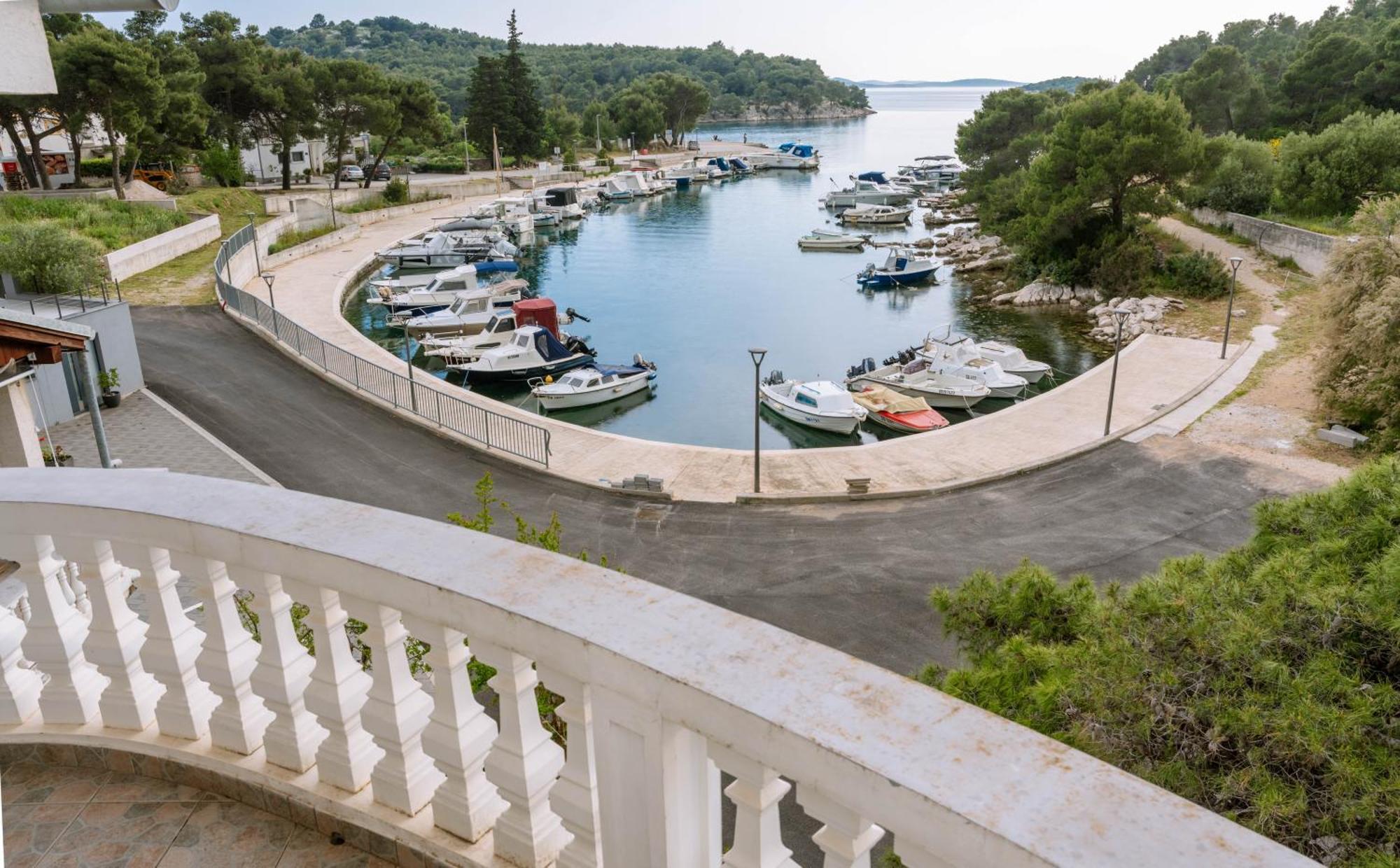 Plavi Val Apartments Трибунь Экстерьер фото