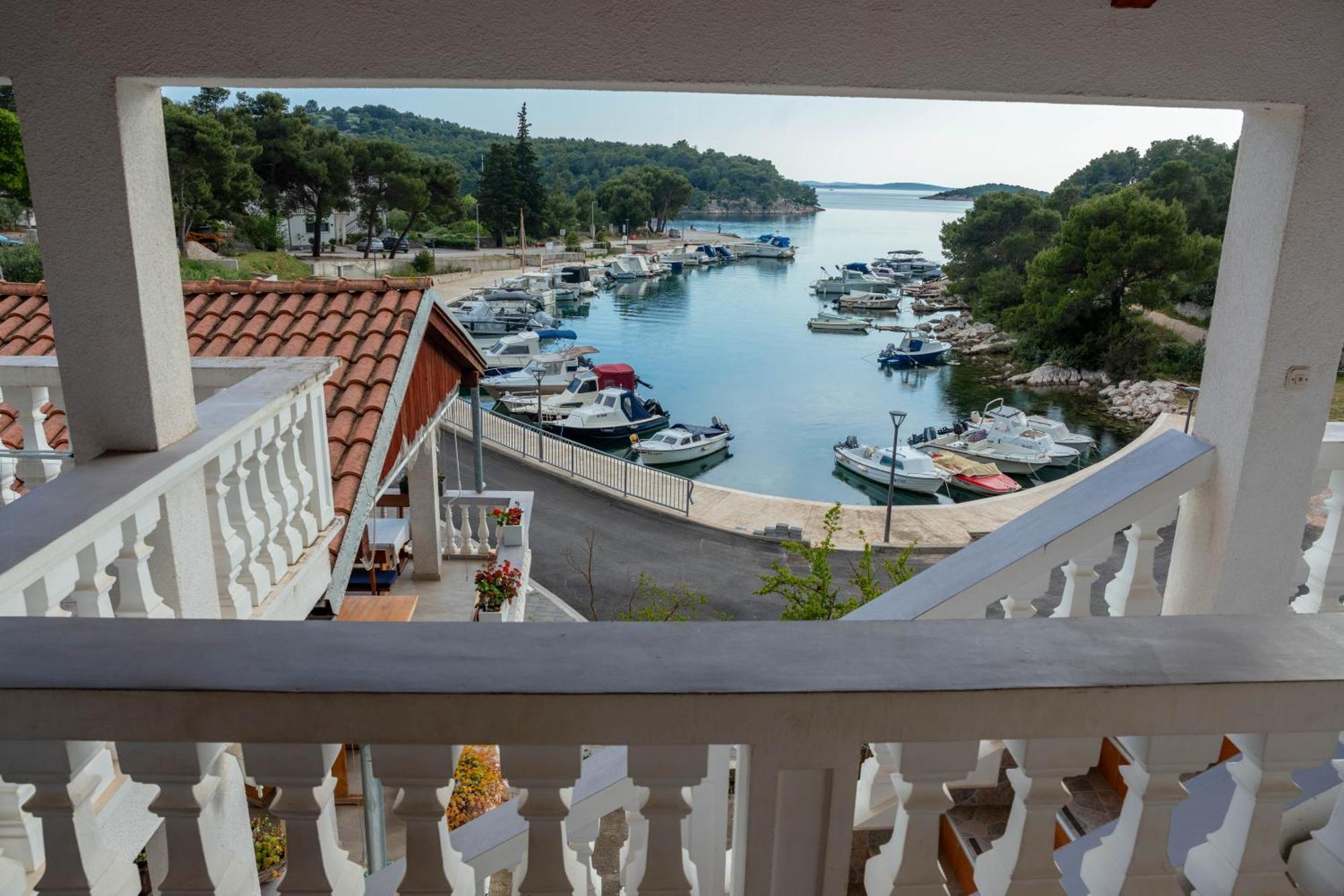 Plavi Val Apartments Трибунь Экстерьер фото